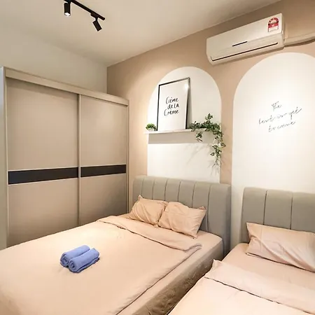 Country Garden Danga Bay By Cactus Homestay Johor Bahru Exterior photo