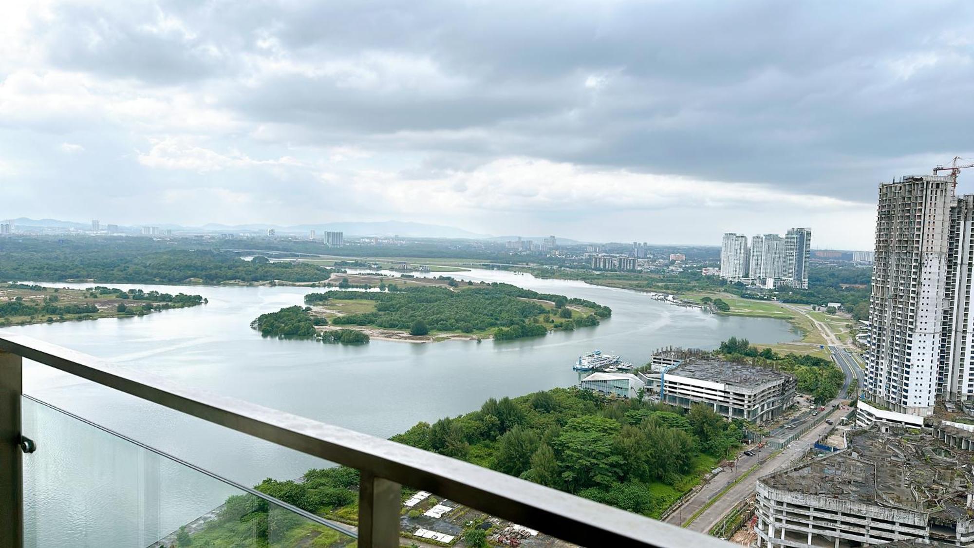 Country Garden Danga Bay By Cactus